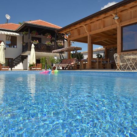 Guest House Zlateya Мадара Экстерьер фото