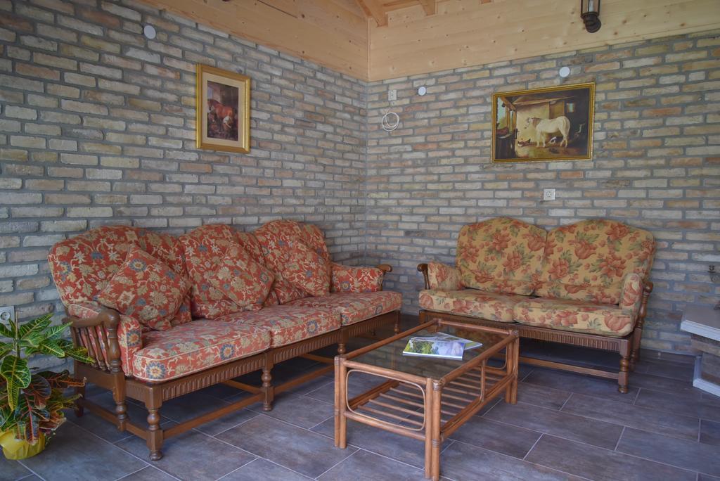 Guest House Zlateya Мадара Экстерьер фото