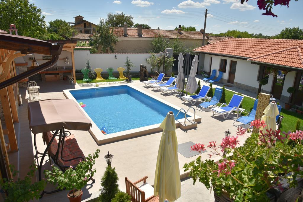 Guest House Zlateya Мадара Экстерьер фото